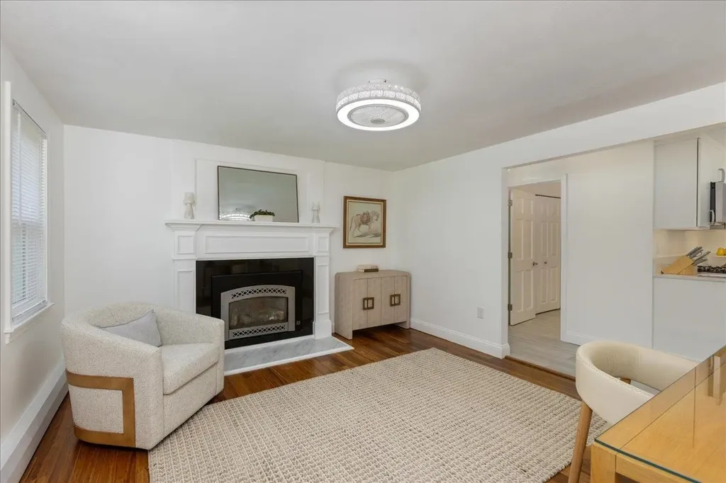 4 Applewood Lane Salem NH 03079