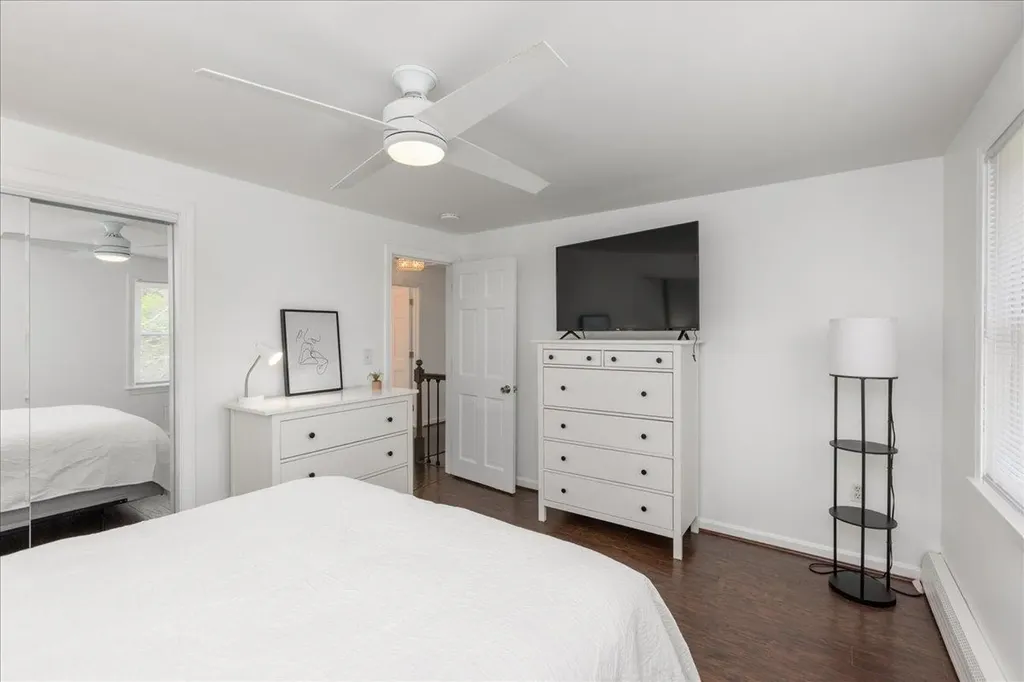 4 Applewood Lane Salem NH 03079