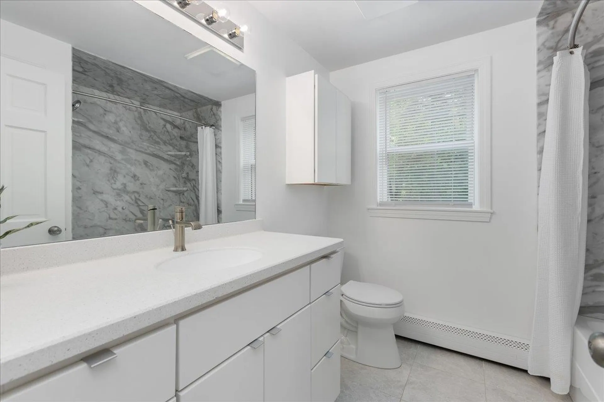 4 Applewood Lane Salem NH 03079