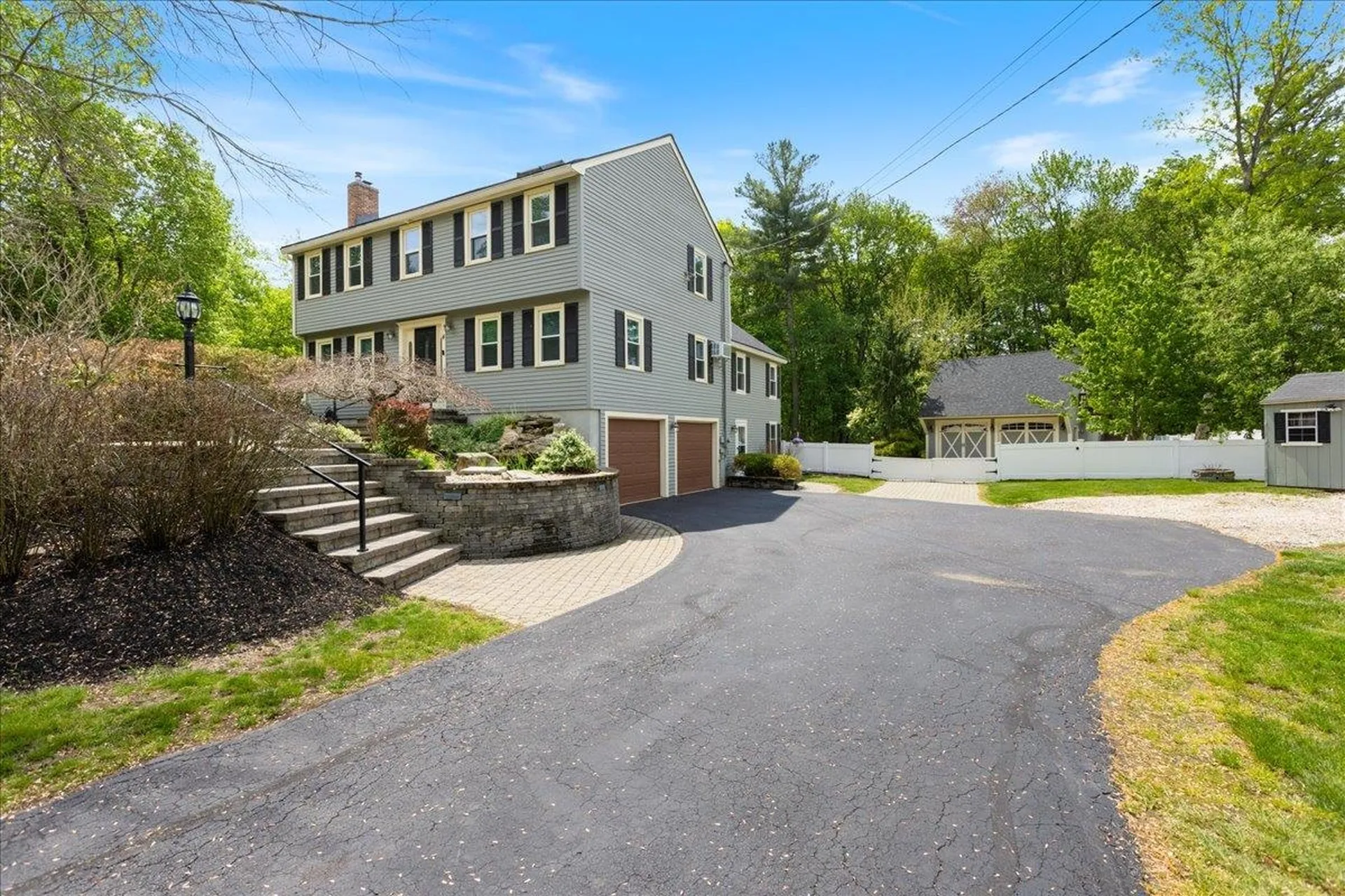 4 Applewood Lane Salem NH 03079