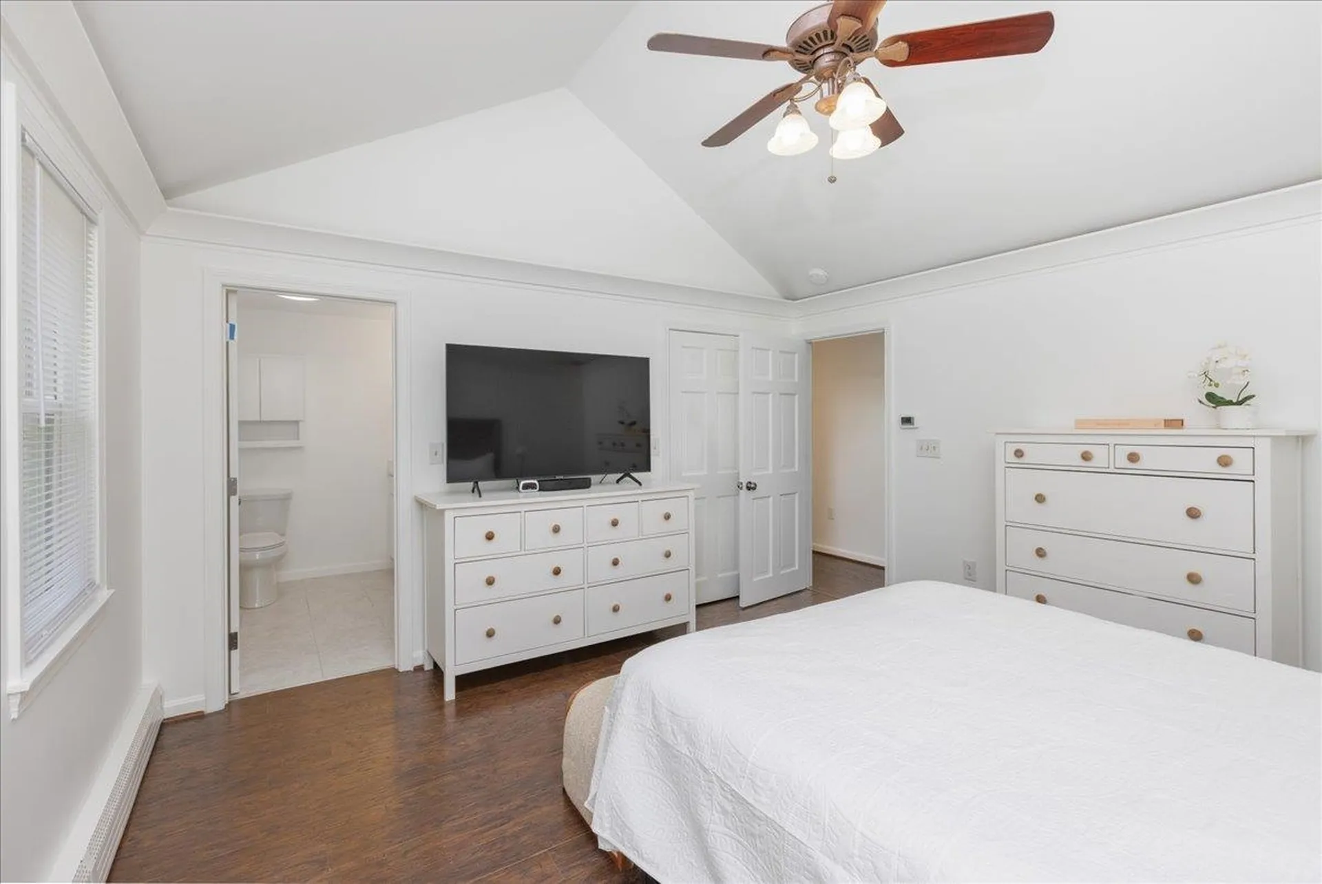 4 Applewood Lane Salem NH 03079