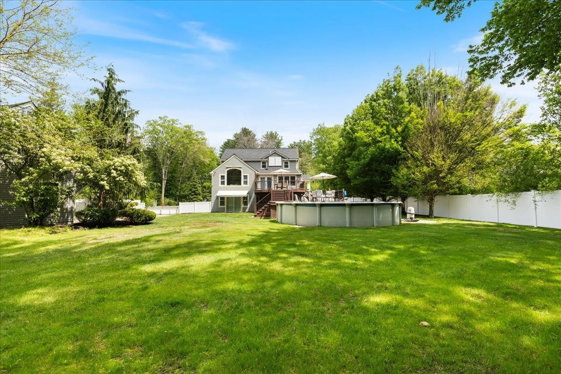 4 Applewood Lane Salem NH 03079