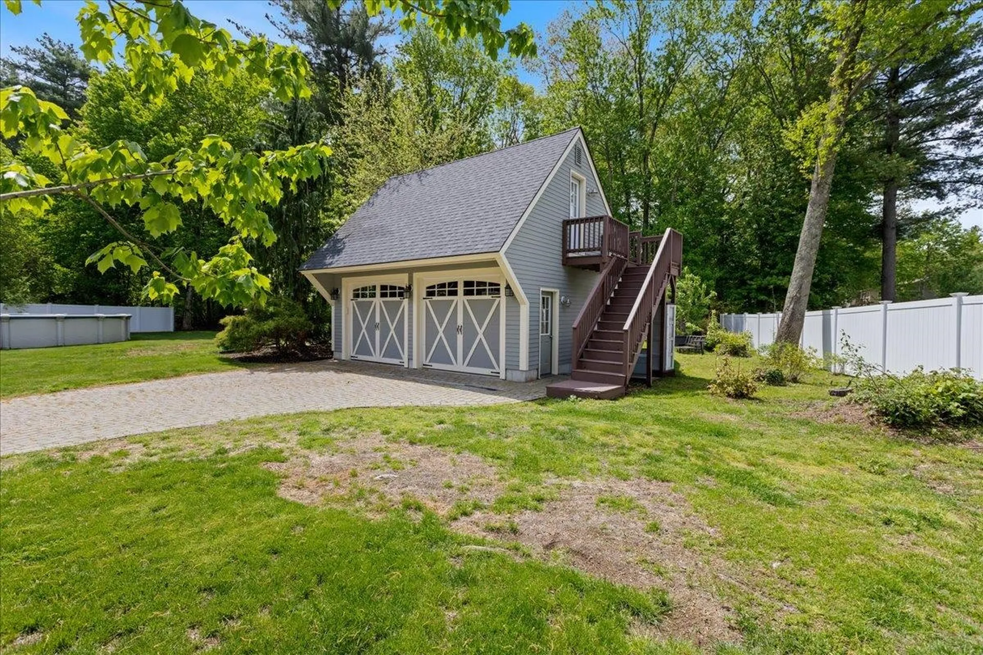 4 Applewood Lane Salem NH 03079