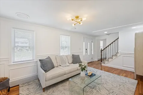 4 Applewood Lane Salem NH 03079