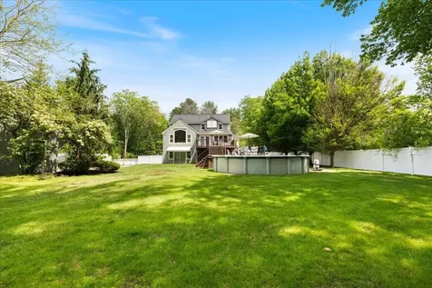 4 Applewood Lane Salem NH 03079