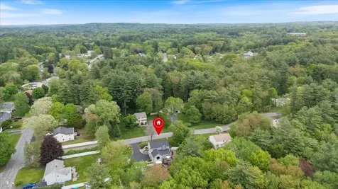 4 Applewood Lane Salem NH 03079