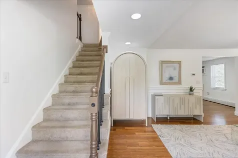 4 Applewood Lane Salem NH 03079