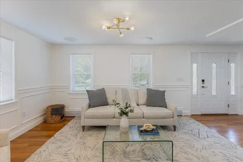 4 Applewood Lane Salem NH 03079