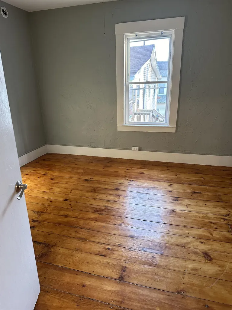 5 Gagne Street Rochester NH 03867