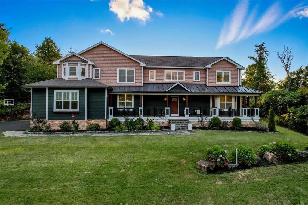 117 Bay Road Colchester VT 05446