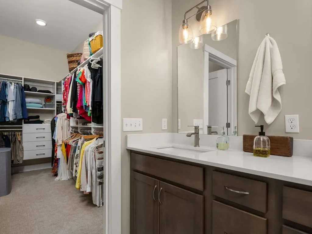 165 Willoughby Lane Shelburne VT 05492