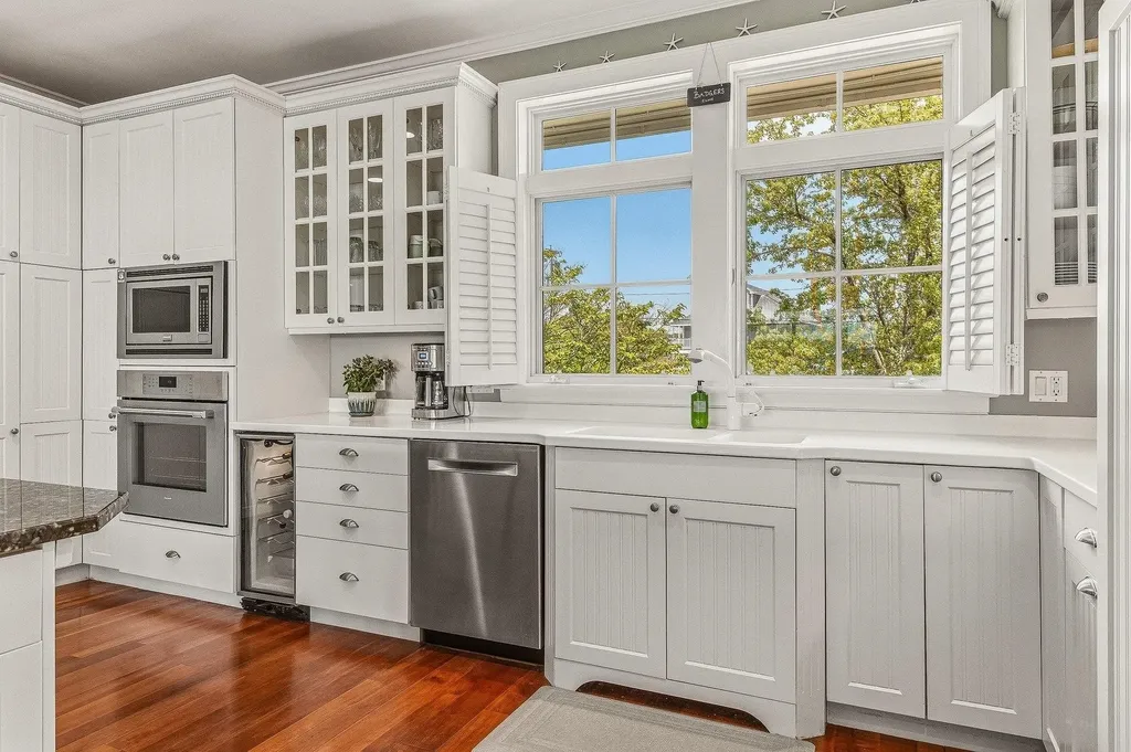4 Island Avenue Kittery ME 03904