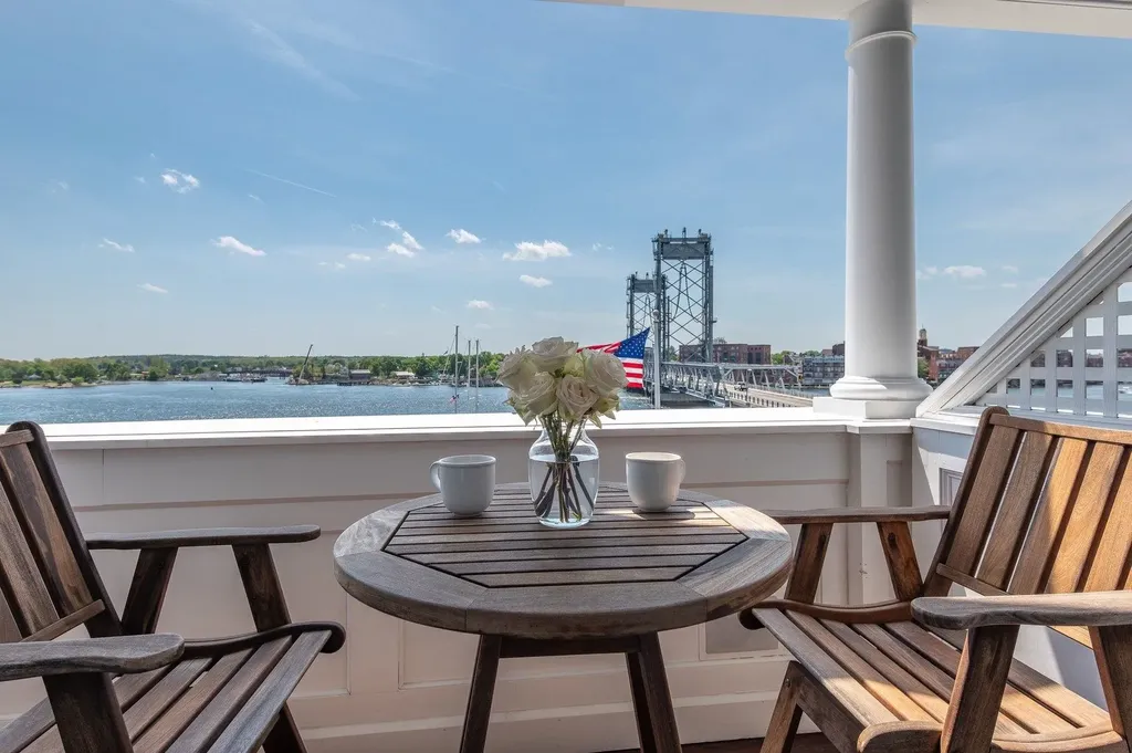 4 Island Avenue Kittery ME 03904