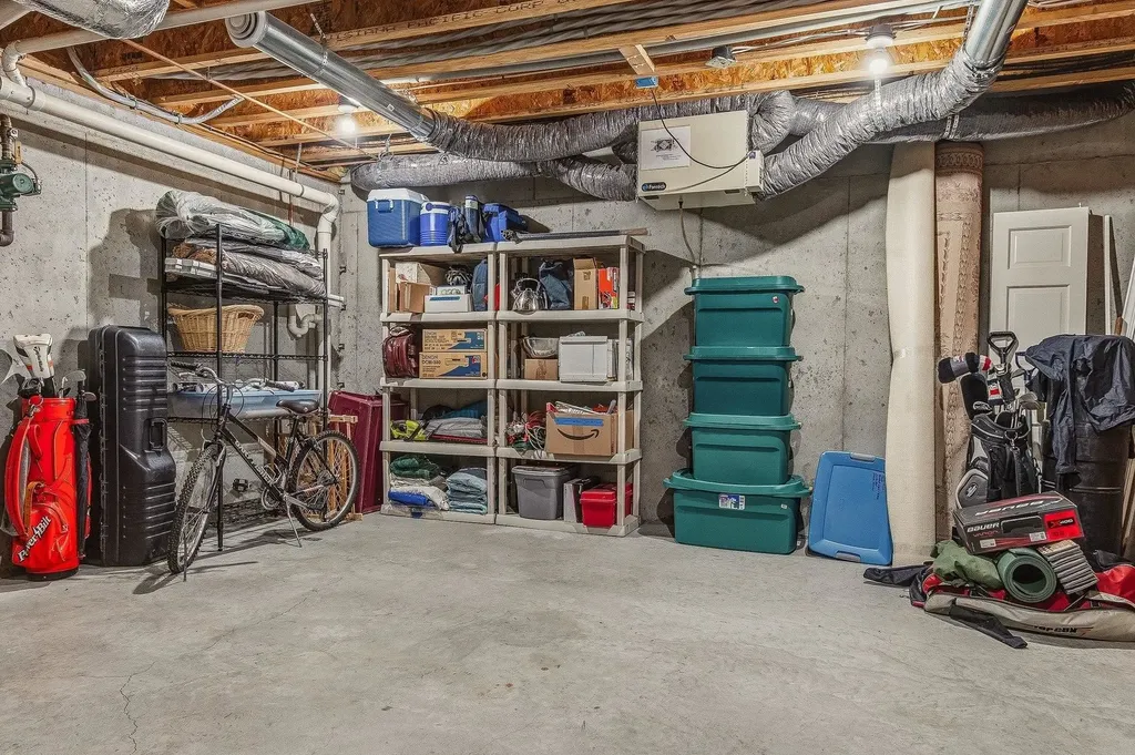 4 Island Avenue Kittery ME 03904