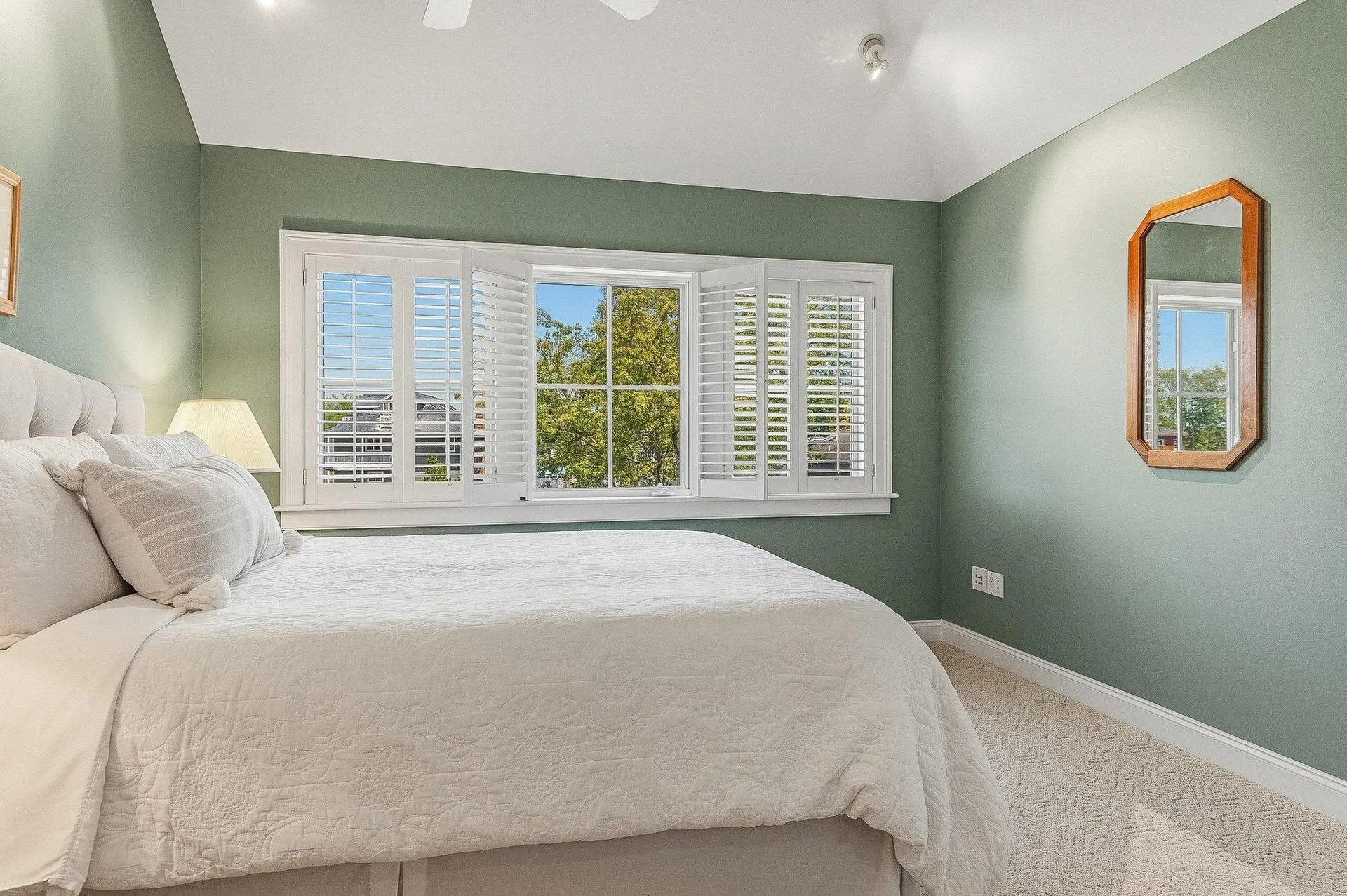 4 Island Avenue Kittery ME 03904
