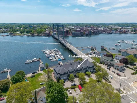 4 Island Avenue Kittery ME 03904