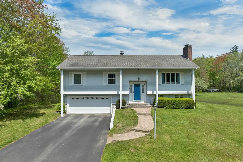 16 Sanders Road Hudson NH 03051