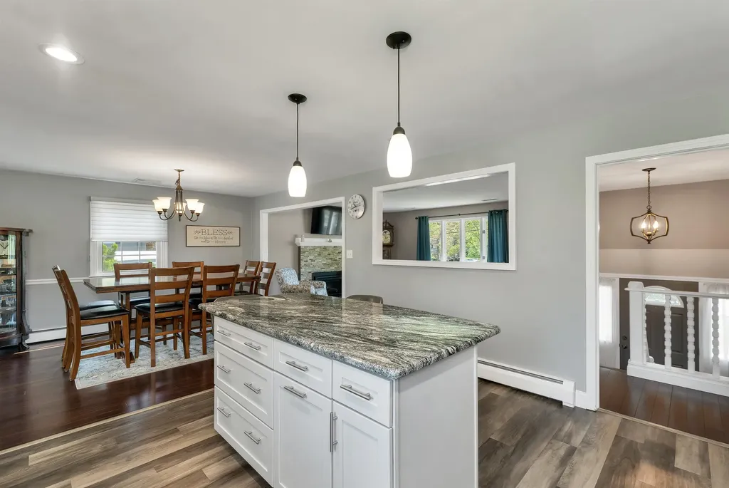 16 Sanders Road Hudson NH 03051