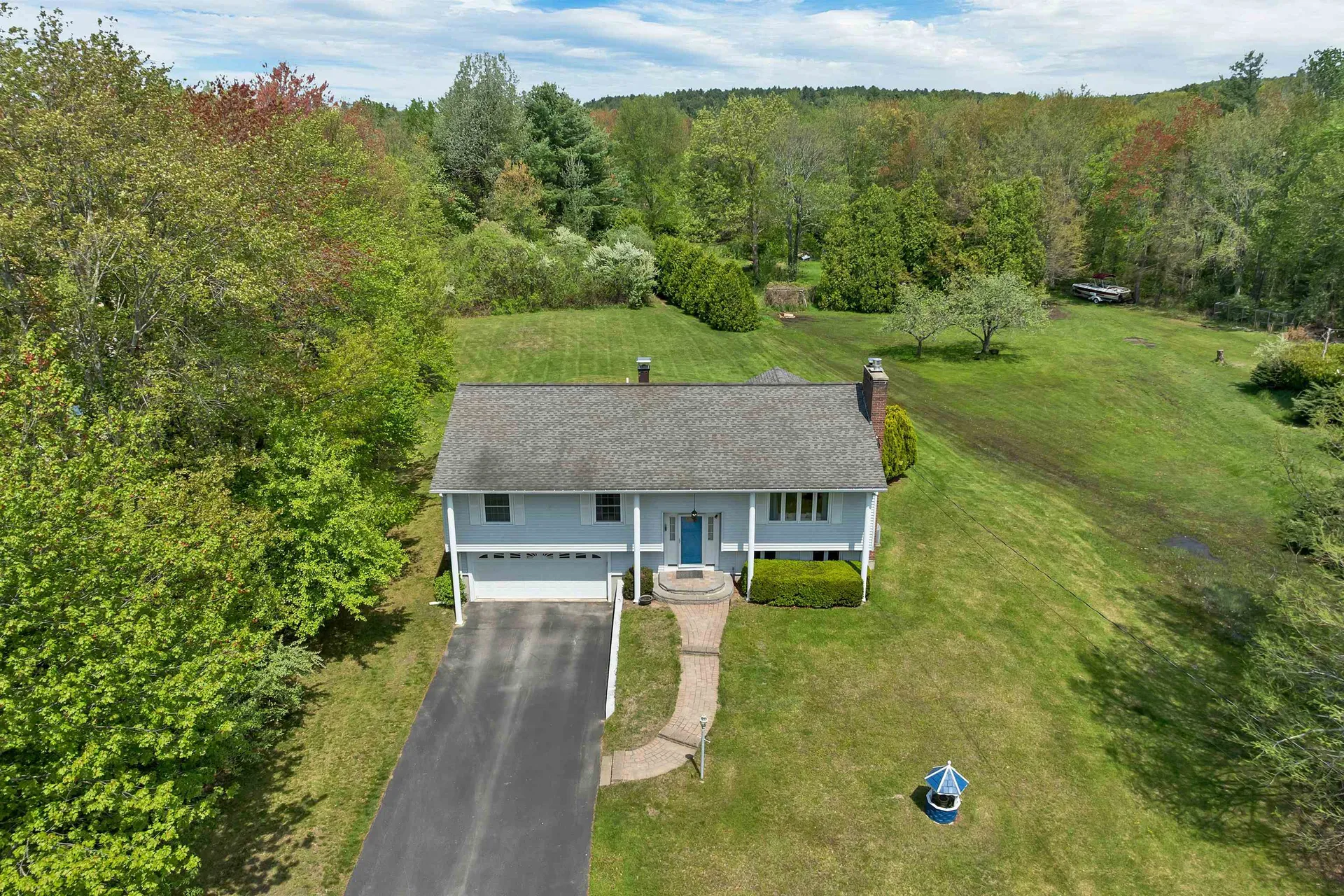16 Sanders Road Hudson NH 03051
