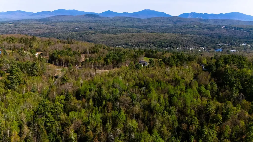 82 Bear Paw Trail Littleton NH 03561