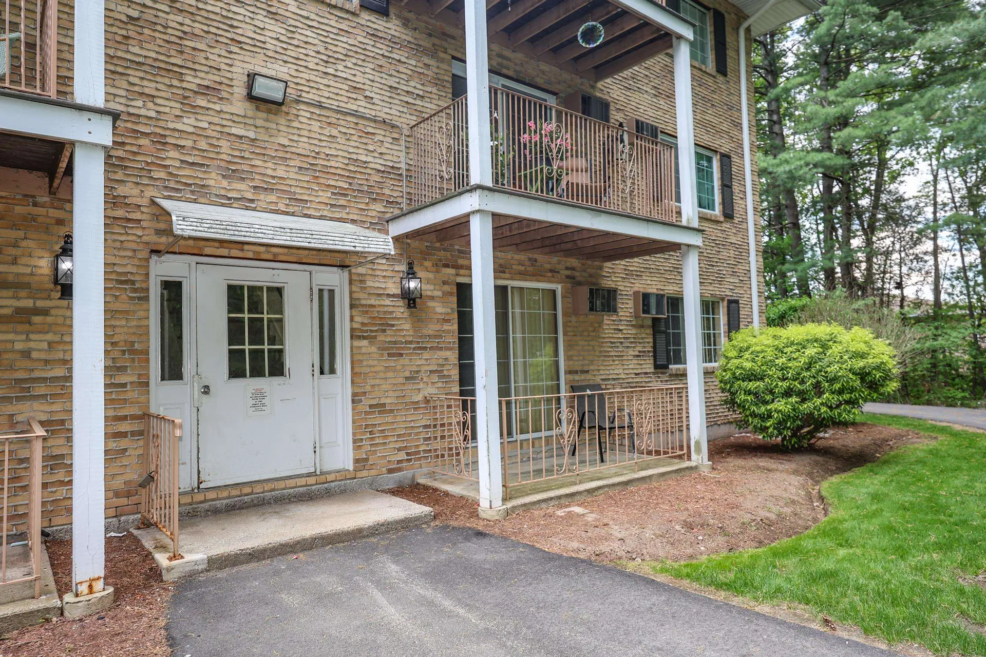 379 Huse Road Manchester NH 03103