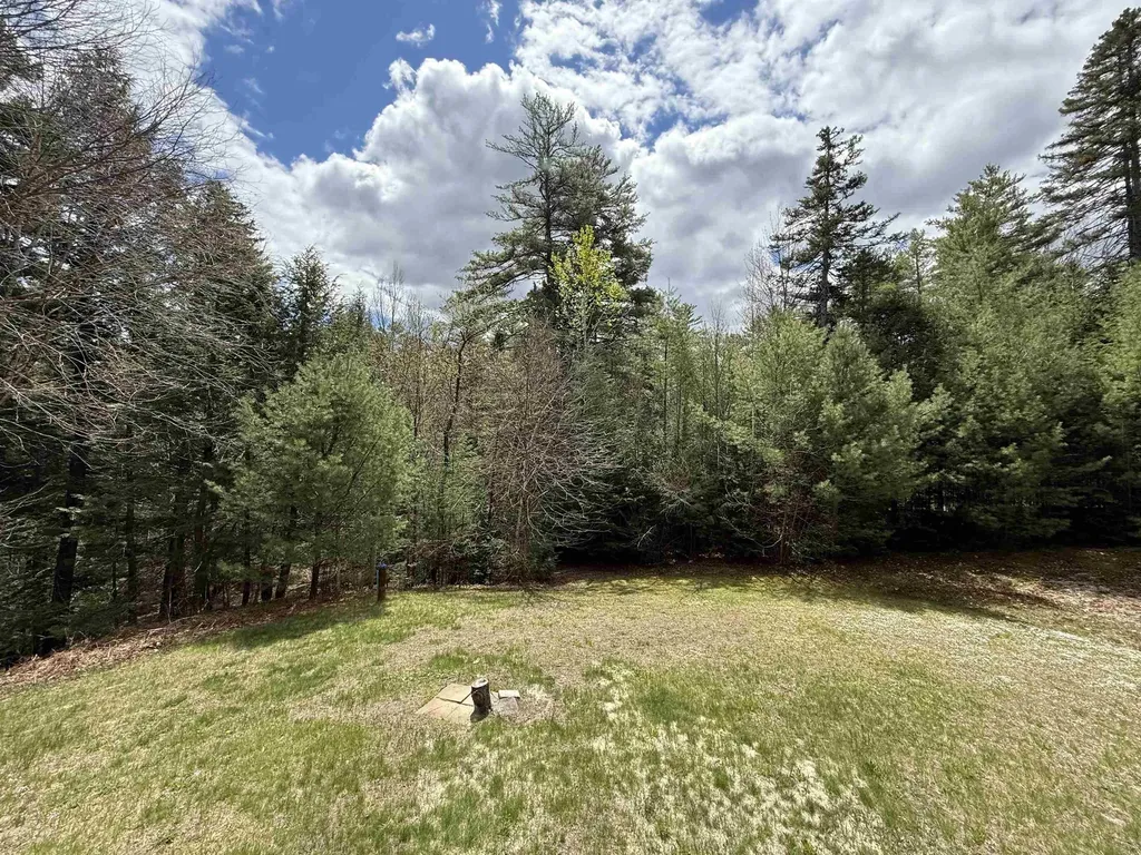 37 Maple Road Canaan NH 03741