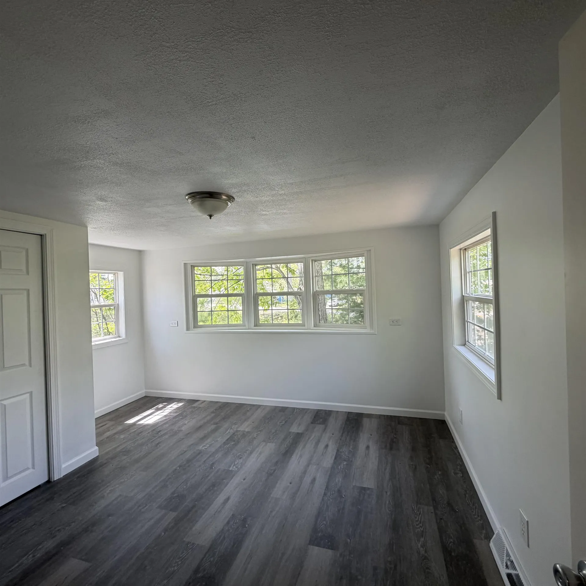 25 Riverview Drive Rochester NH 03867