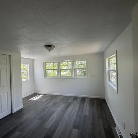 25 Riverview Drive Rochester NH 03867