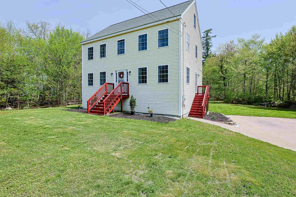 19 Cherub Drive Farmington NH 03835