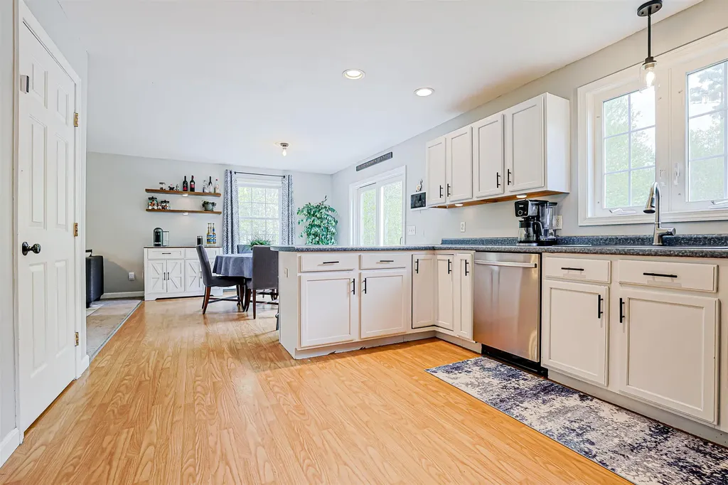 19 Cherub Drive Farmington NH 03835
