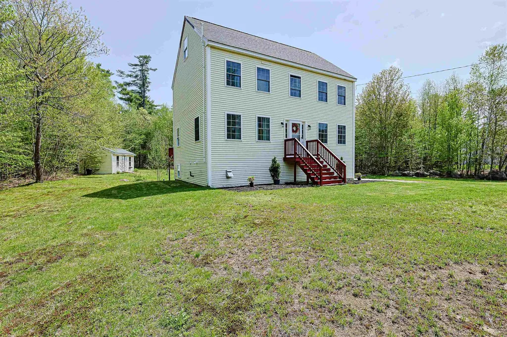 19 Cherub Drive Farmington NH 03835