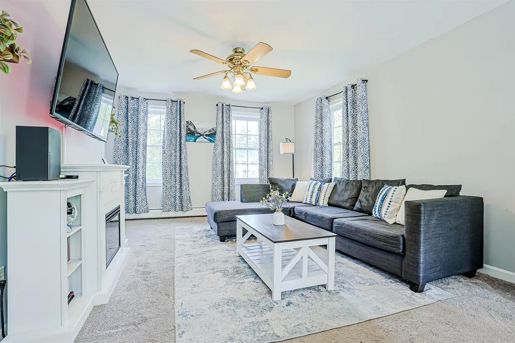 19 Cherub Drive Farmington NH 03835