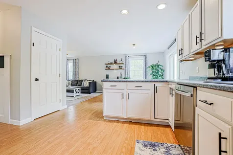19 Cherub Drive Farmington NH 03835