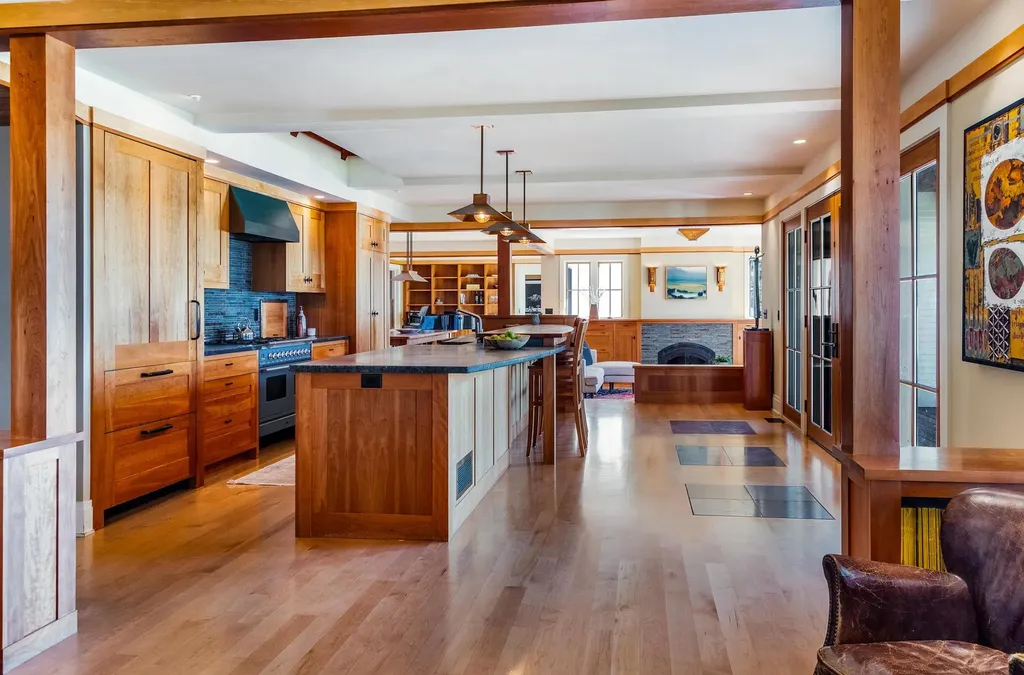 775 Hills Point Road Charlotte VT 05445