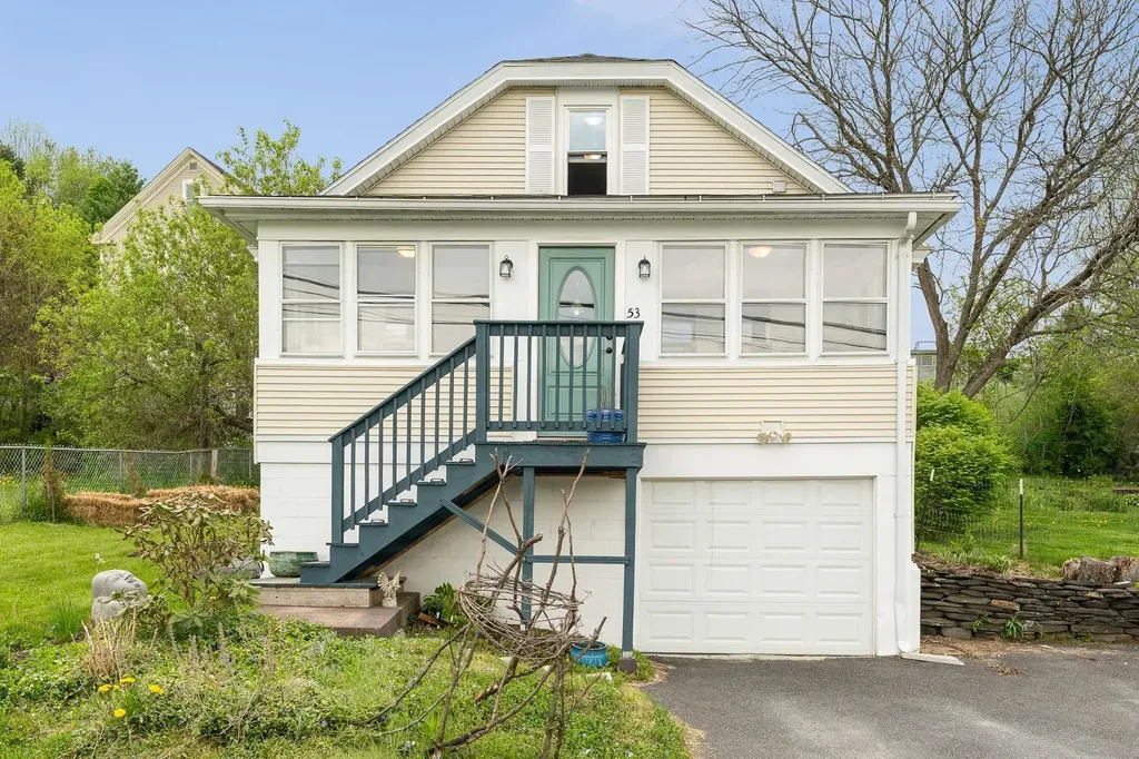 53 Bassett Street Barre City VT 05641-4602