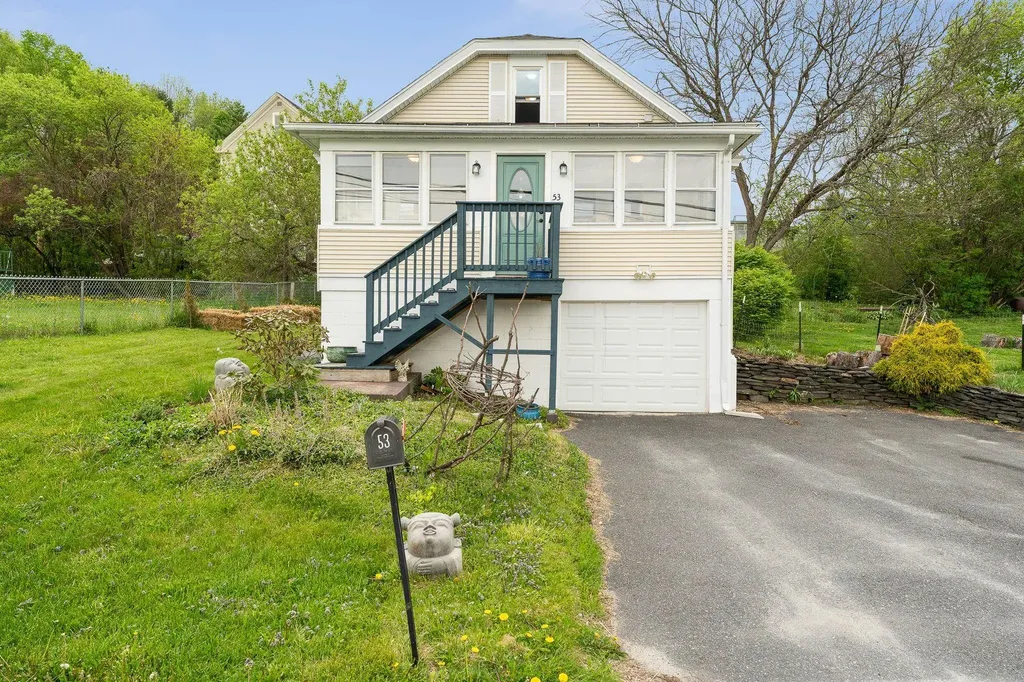 53 Bassett Street Barre City VT 05641-4602