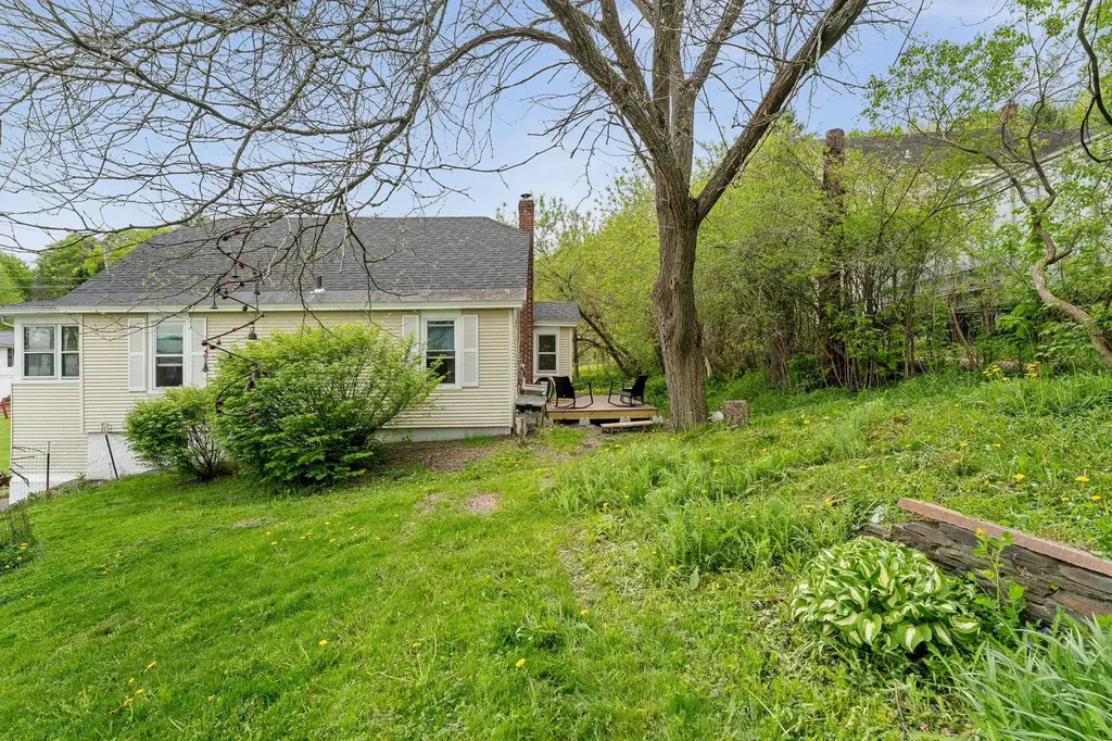 53 Bassett Street Barre City VT 05641-4602