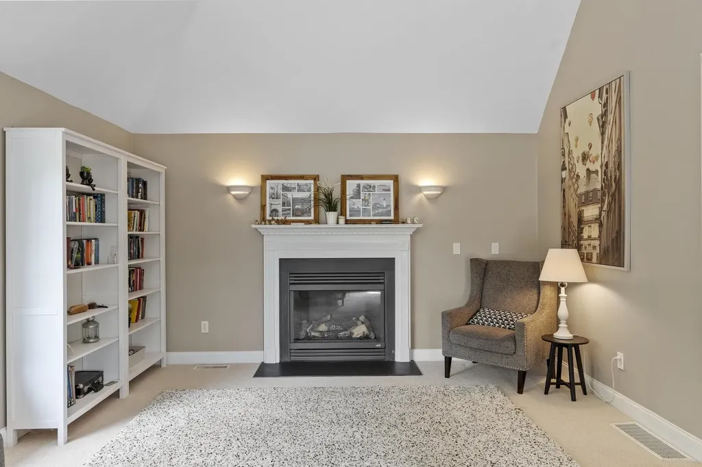 43 Ladyslipper Drive Newmarket NH 03857