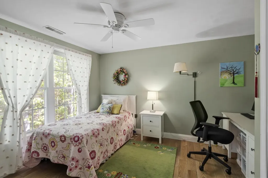 43 Ladyslipper Drive Newmarket NH 03857