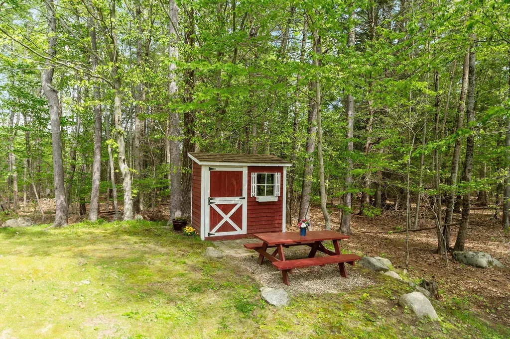 43 Ladyslipper Drive Newmarket NH 03857