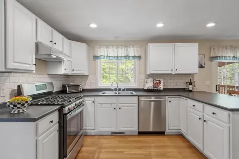 43 Ladyslipper Drive Newmarket NH 03857