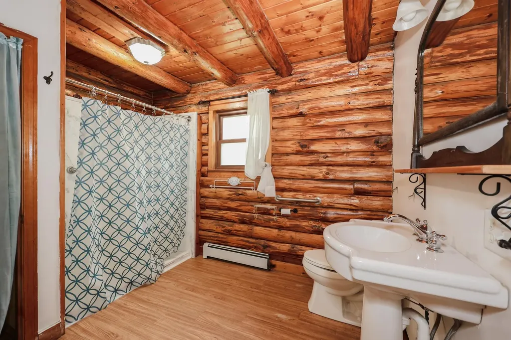 471 Salisbury Road Franklin NH 03235