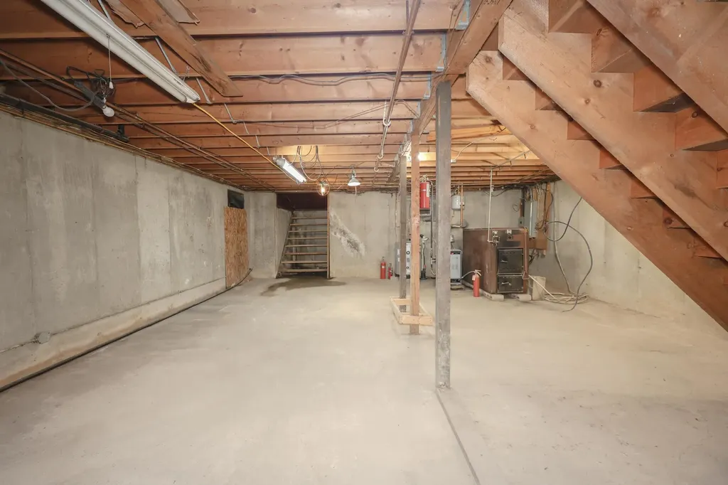 471 Salisbury Road Franklin NH 03235