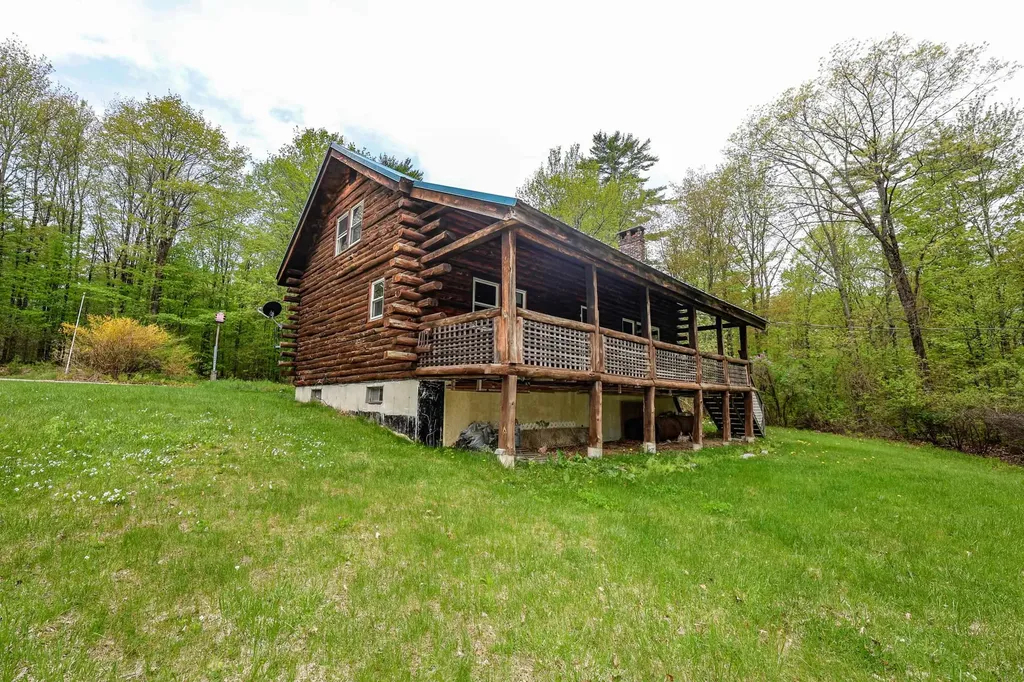 471 Salisbury Road Franklin NH 03235