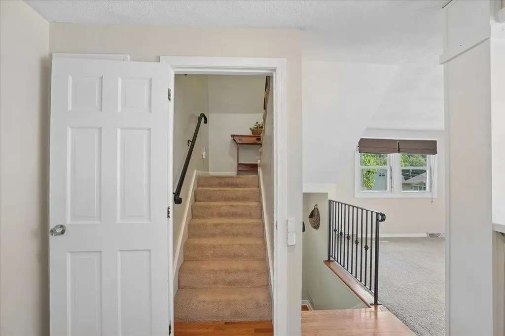 6 Nutmeg Drive Nashua NH 03062