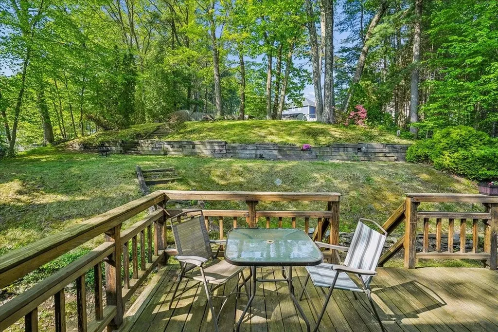 6 Nutmeg Drive Nashua NH 03062