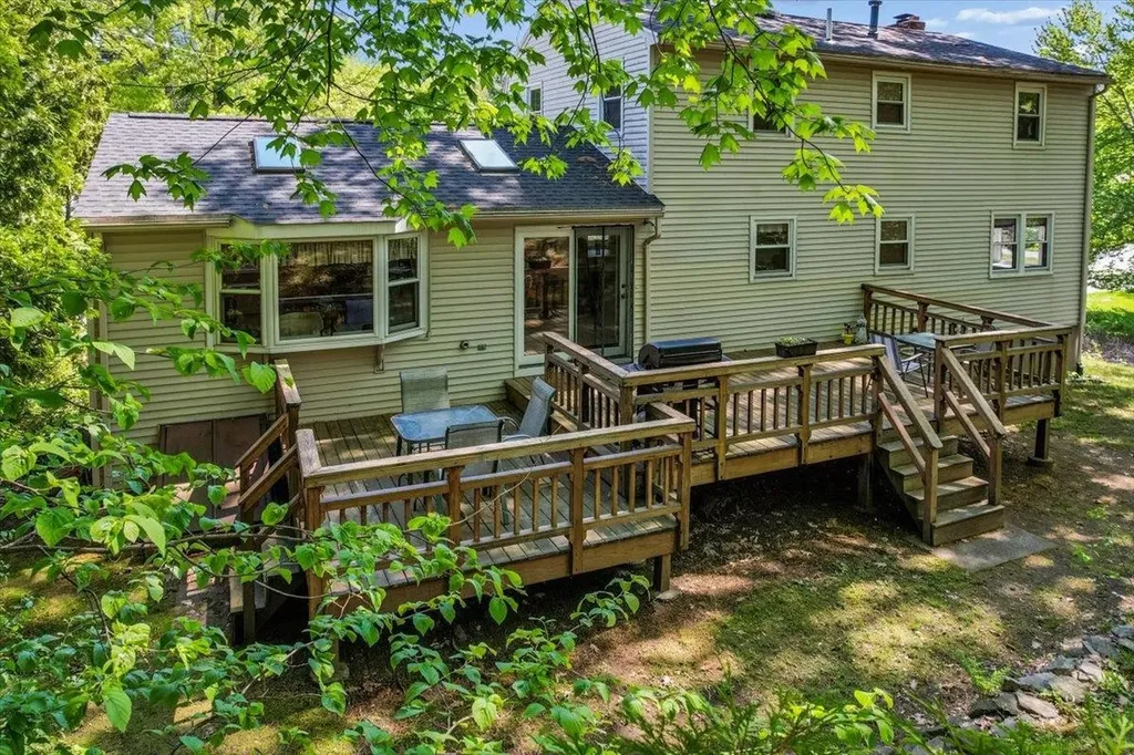 6 Nutmeg Drive Nashua NH 03062