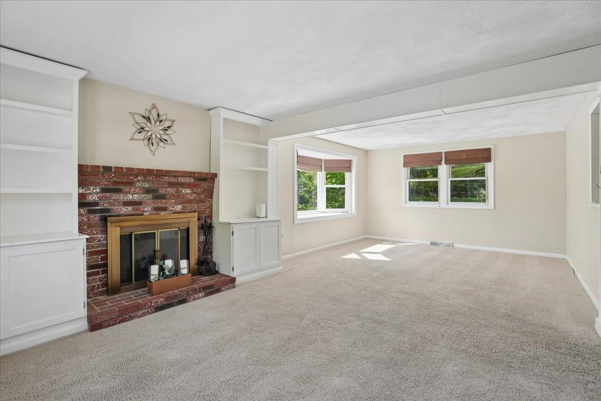 6 Nutmeg Drive Nashua NH 03062