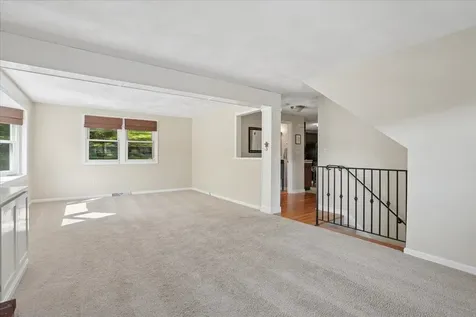 6 Nutmeg Drive Nashua NH 03062