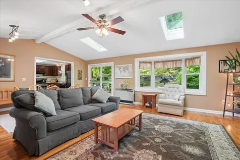 6 Nutmeg Drive Nashua NH 03062